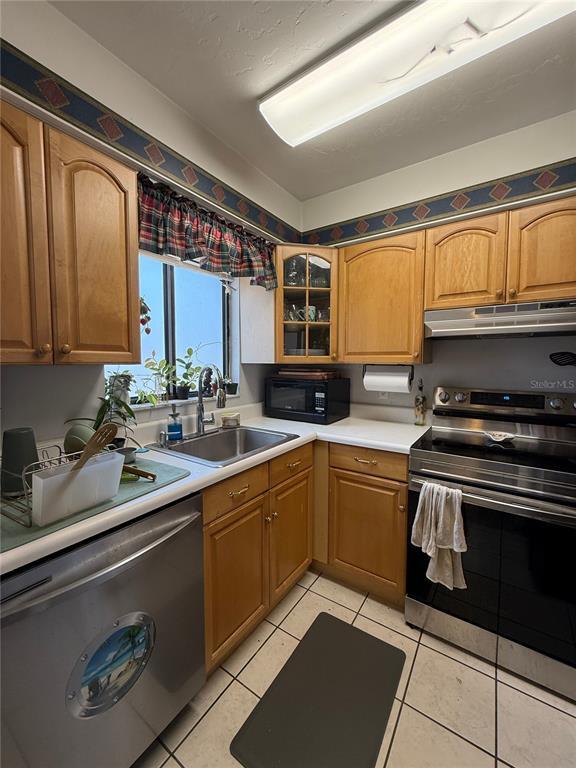 Building Photo - 3600 SW 19th Ave