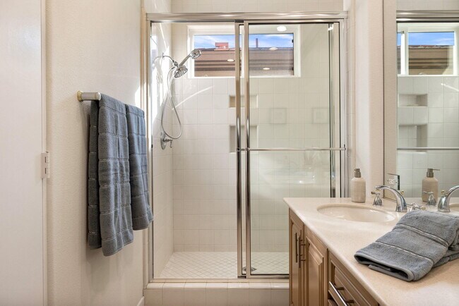 Building Photo - 410 Gold Canyon Dr