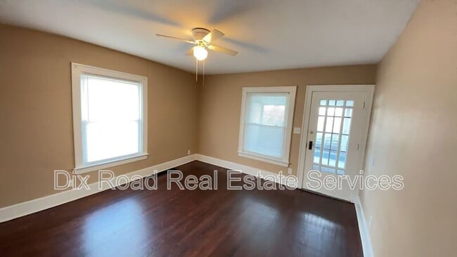 Building Photo - 717 N D St