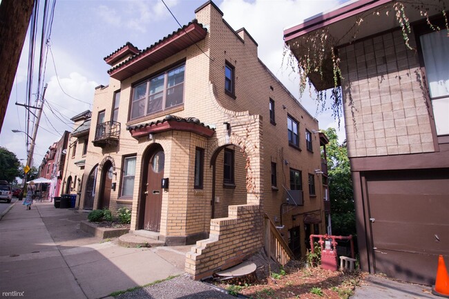 Building Photo - 2 br, 1 bath 4plex - (Oakland)(pitt)(cmu)c...