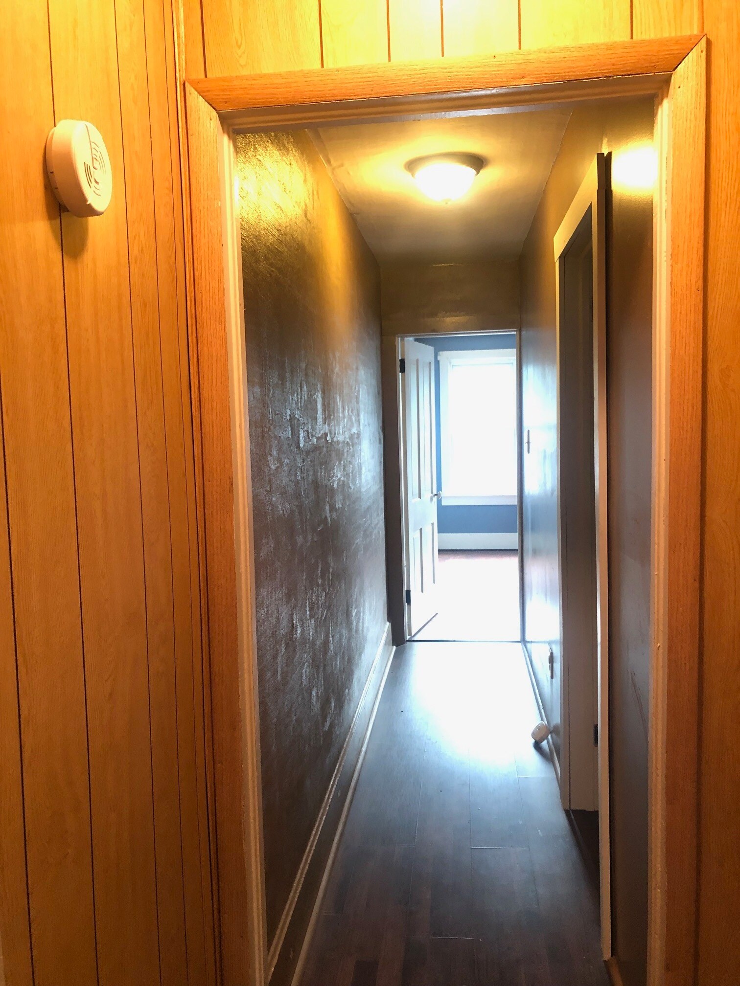 Upstairs Hallway Between Bedrooms - 1221 W Walnut St