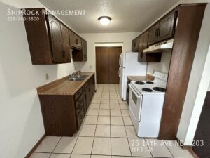 Building Photo - Completely Renovated Rosebrook #203