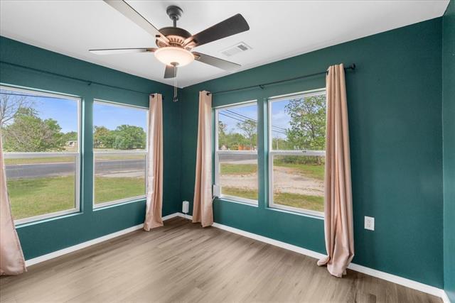 Building Photo - 657 E Commerce St