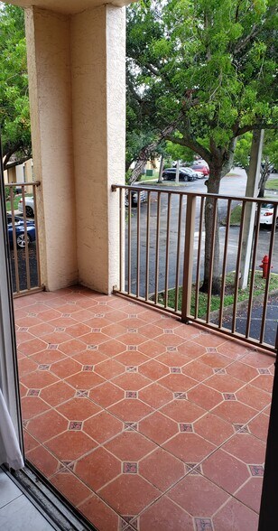 Building Photo - 4151 San Marino Blvd