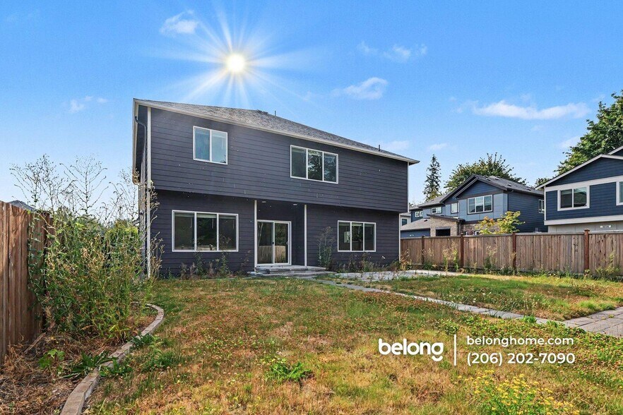 Building Photo - 12432 168th Ave SE
