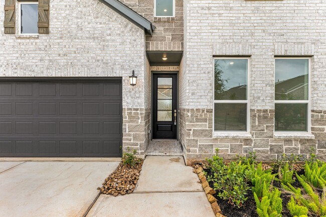 Building Photo - 6411 Symphony Wave Dr