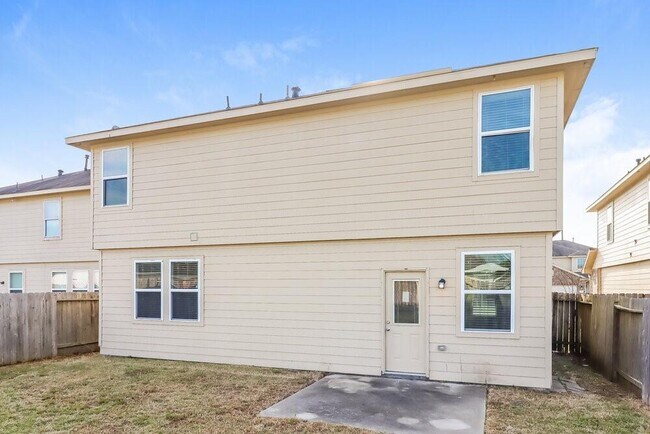 Building Photo - 21822 Octavia Way