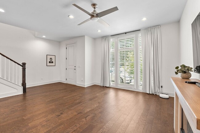 Building Photo - Edgehill Villages Townhomes