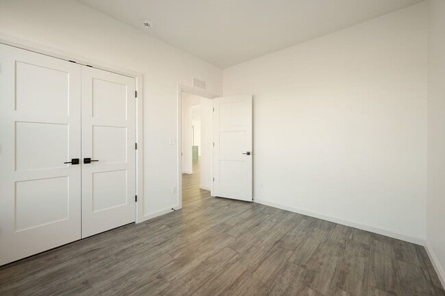 Building Photo - 5017 Misty Wood Ln