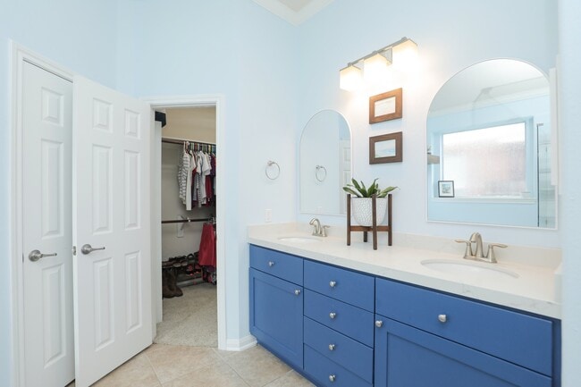 Building Photo - 18123 Quarry Vale Dr