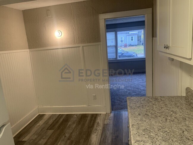 Building Photo - 99 Houston Ave