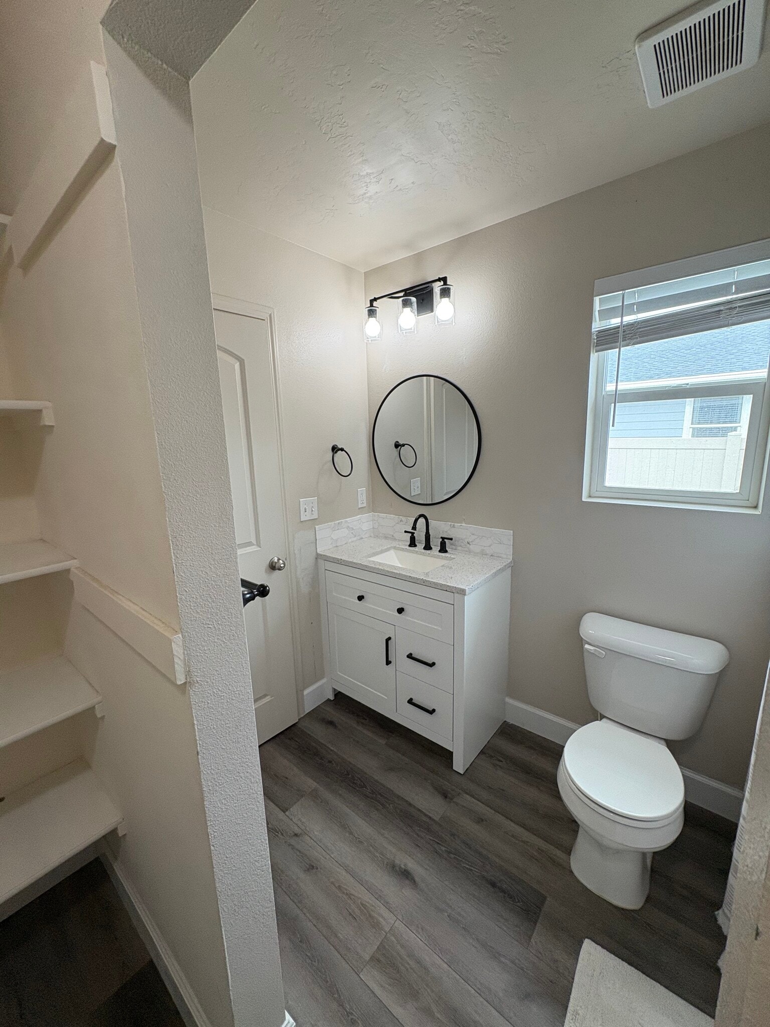 Building Photo - 4614 Braeburn Ave