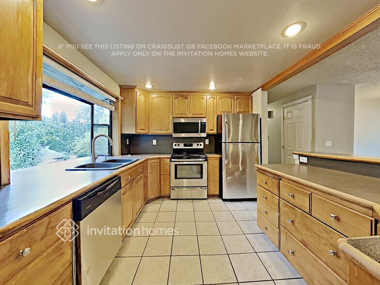 Building Photo - 30101 27th Ave S