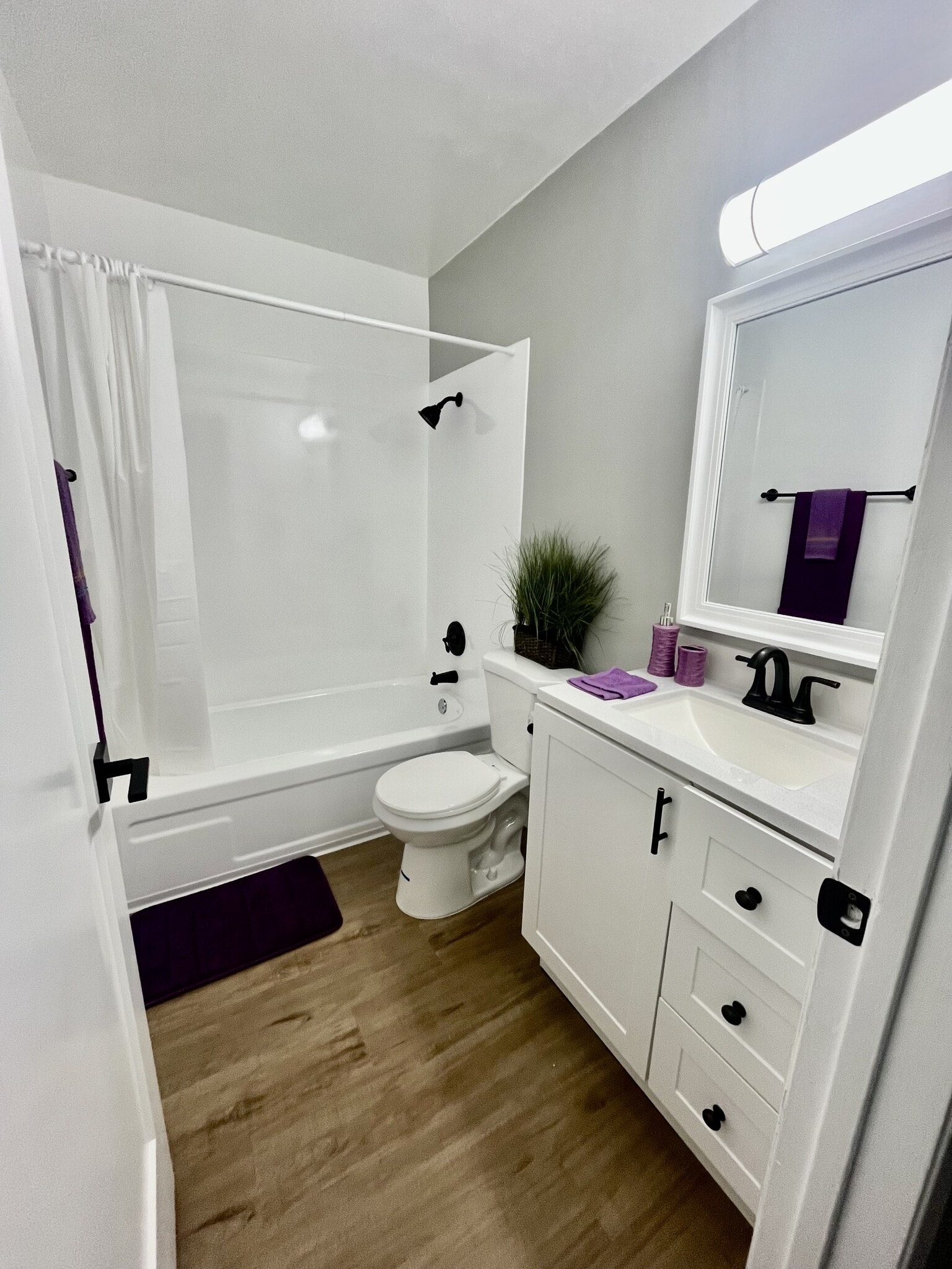 Building Photo - 941 Lewelling Blvd