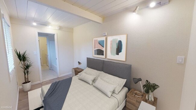 Building Photo - 1 br, 1 bath House - 762 Hamilton Ave Priv...