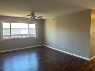 Building Photo - 717 E Whispering Oaks Dr