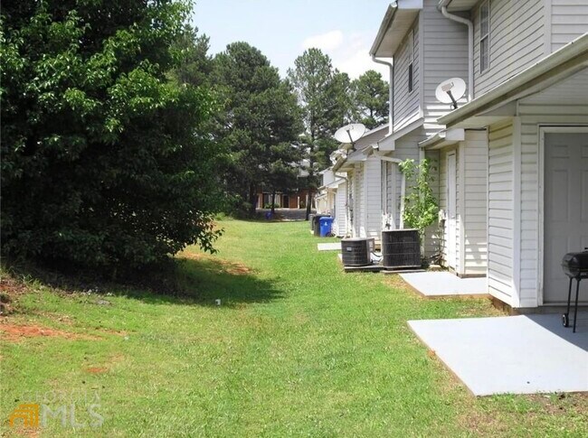 Building Photo - 1746 Bob White Ln SE