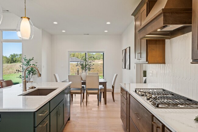 Building Photo - 2805 Easley Cabin Cir