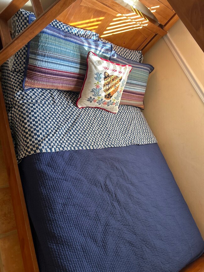 Building Photo - 2169 Imperial Point Dr