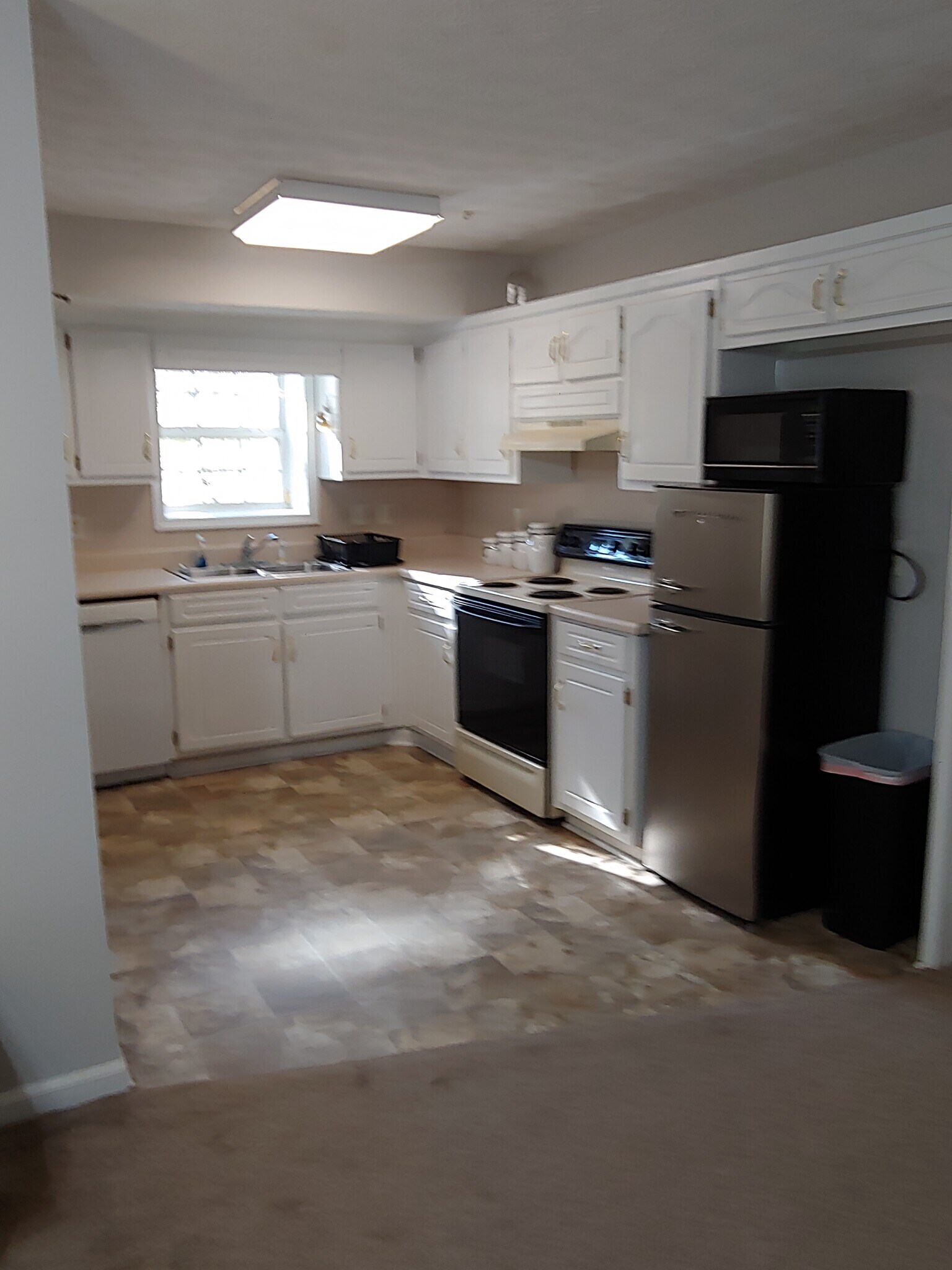 Building Photo - 490 Old Highway 81