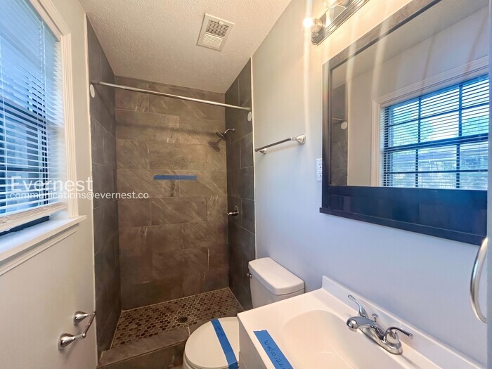 Building Photo - 8328 Dottley Dr