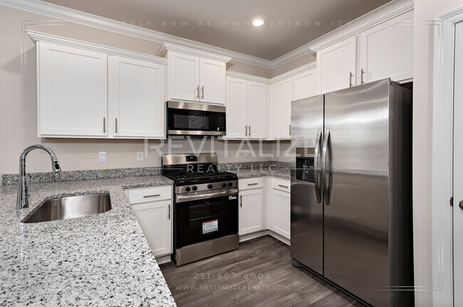 Building Photo - COMING SOON Newly Built 4 Bed 2 Bath Craftsman Home in Spanish Fort with Deck