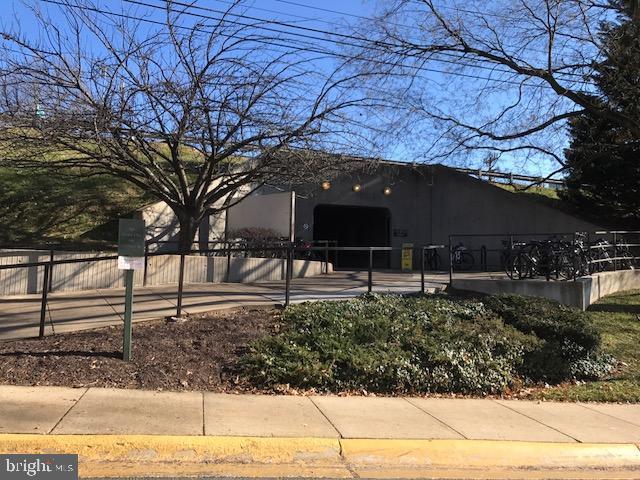 Building Photo - 10500 ROCKVILLE PIK