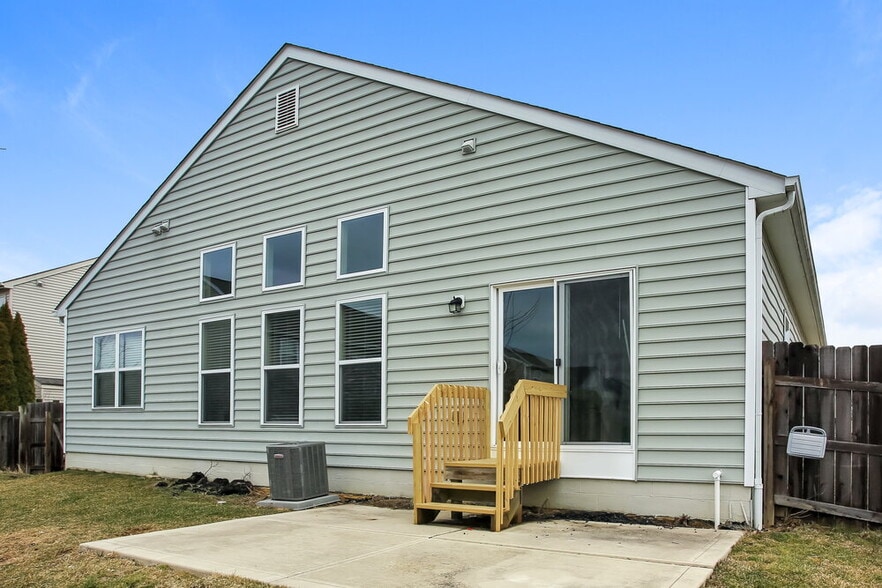 Building Photo - 4423 Edgarton Dr