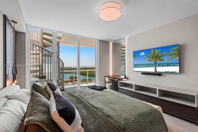 Building Photo - 400 Sunny Isles Blvd