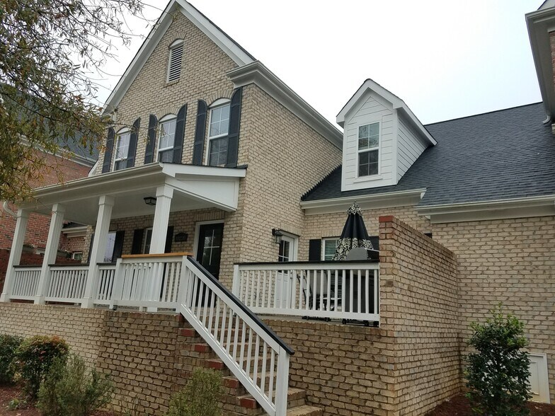 patio - 10220 vanguard pkwy