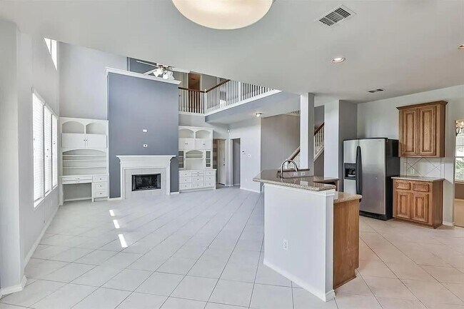 Building Photo - 13002 Misty Bay Ln