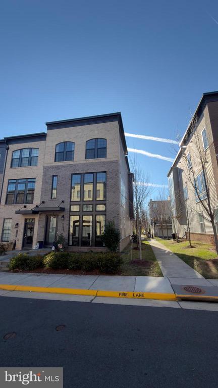 Building Photo - 42299 Porter Ridge Ter