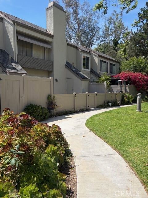 Building Photo - 5749 E Creekside Ave