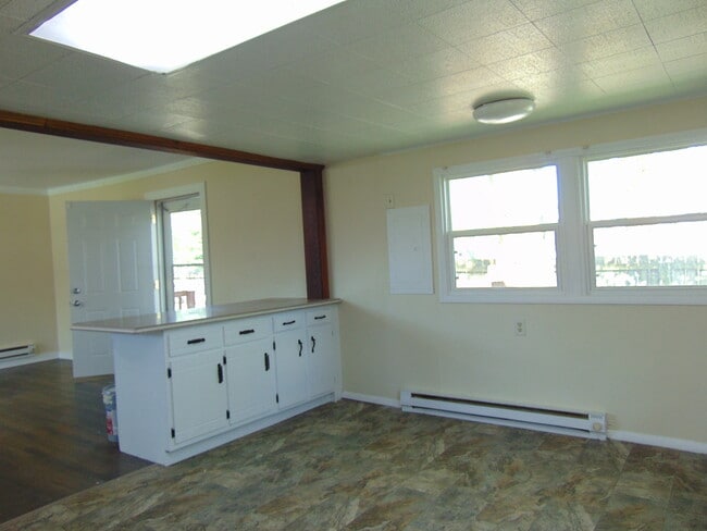 Building Photo - 10904 Tonkel Rd