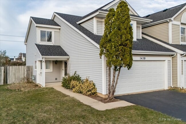 Building Photo - 1430 N Pembroke Dr