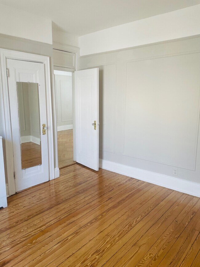 Bedroom 1 - 31-40 35th Street