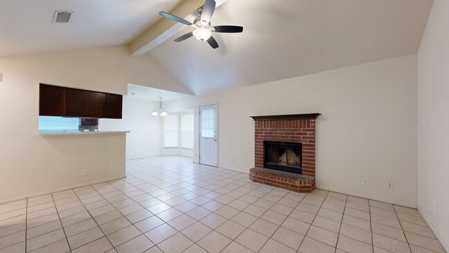 Building Photo - BRAND NEW STAINLESS STEEL APPLIANCES, ALL TILE HOME $1,295