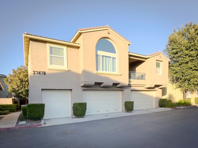 Building Photo - Beautiful 3 Bedroom Murrieta Condo w/ Atta...