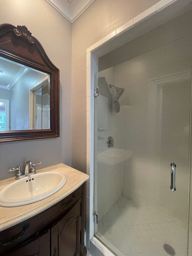 Building Photo - 175 Corbin Ave