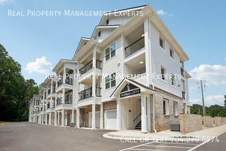 Building Photo - 14801 Statesville Rd
