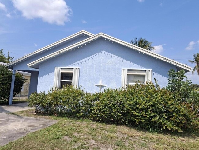 Building Photo - 3391 Avenue S