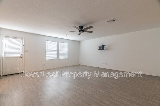 Building Photo - 2847 Elion Dr