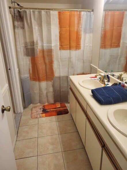 Building Photo - 149 Northshore Cir