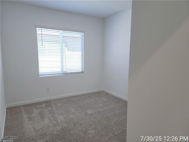 Building Photo - 2624 Tranquil Dawn St