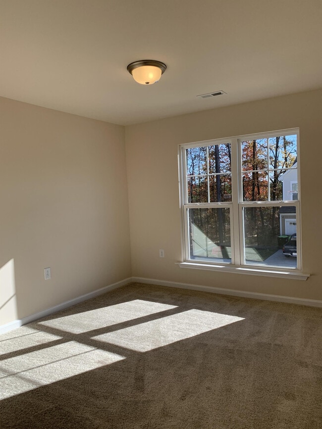 Building Photo - 3021 Newfields Pl