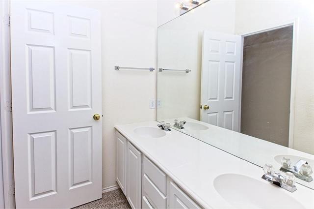 Building Photo - 8713 Somerville Way