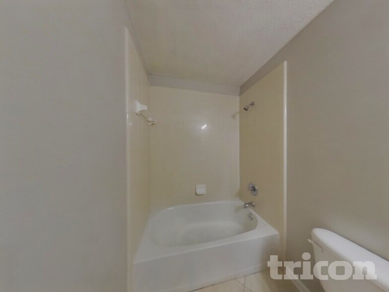 Building Photo - 12740 Black Angus Dr