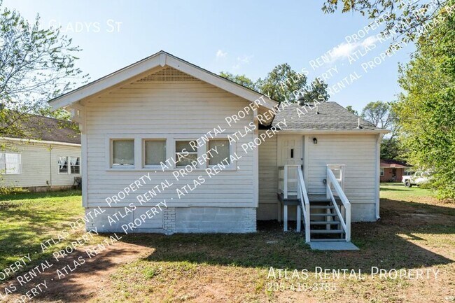 Building Photo - 419 Gladys St