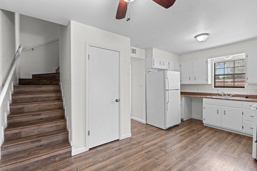 Building Photo - 3821 N 7th Ct