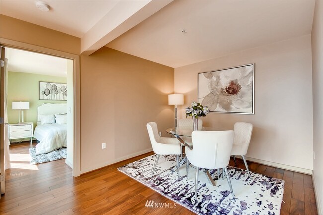 before adding murphy bed - 103 Bellevue Ave E